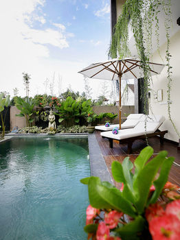 Krishna Ubud Villa Exterior photo